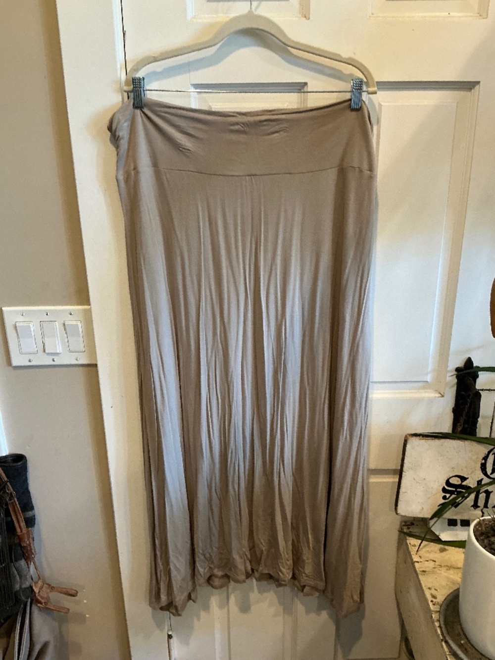 Bobeau new with tags maxi skirt!  Very flowy!  Plus size 3x